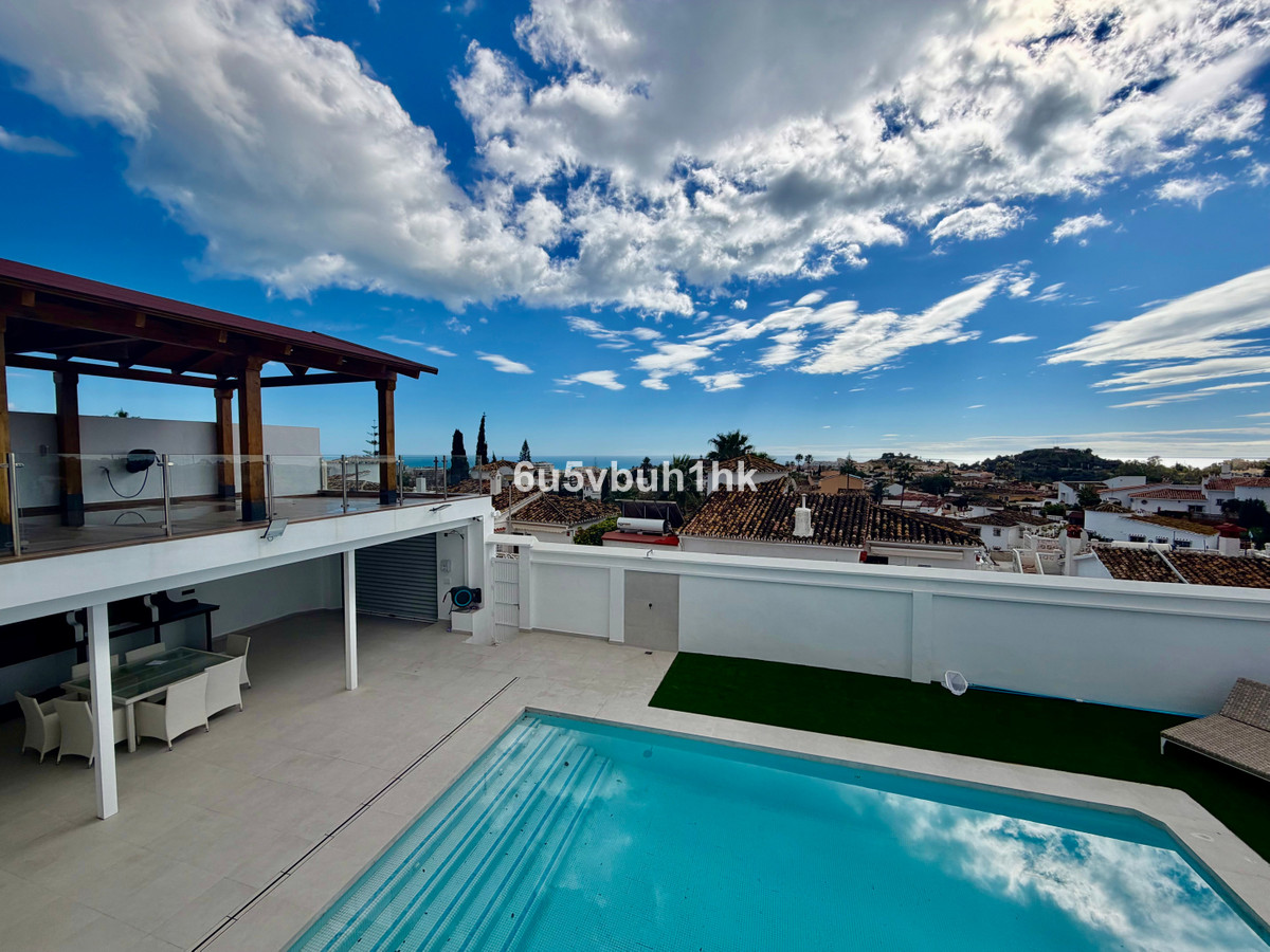 Huis te koop in Benalmadena Costa | 4 slaapkamers H5412136