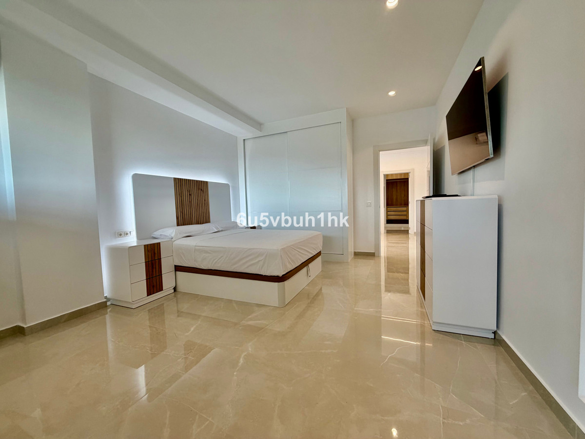 Huis te koop in Benalmadena Costa | 4 slaapkamers H5412136