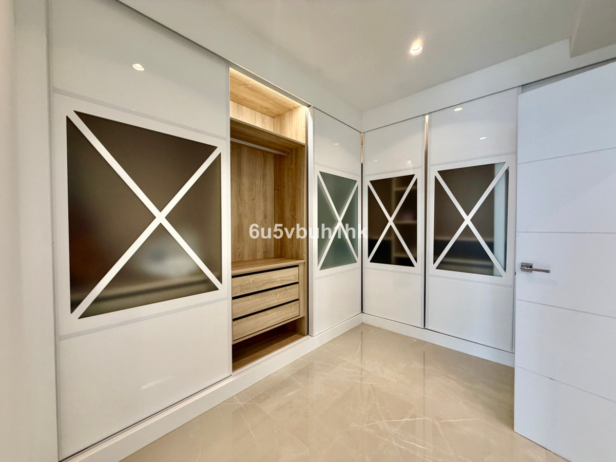 Huis te koop in Benalmadena Costa | 4 slaapkamers H5412136