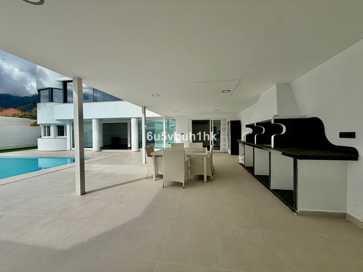 Huis te koop in Benalmadena Costa | 4 slaapkamers H5412136