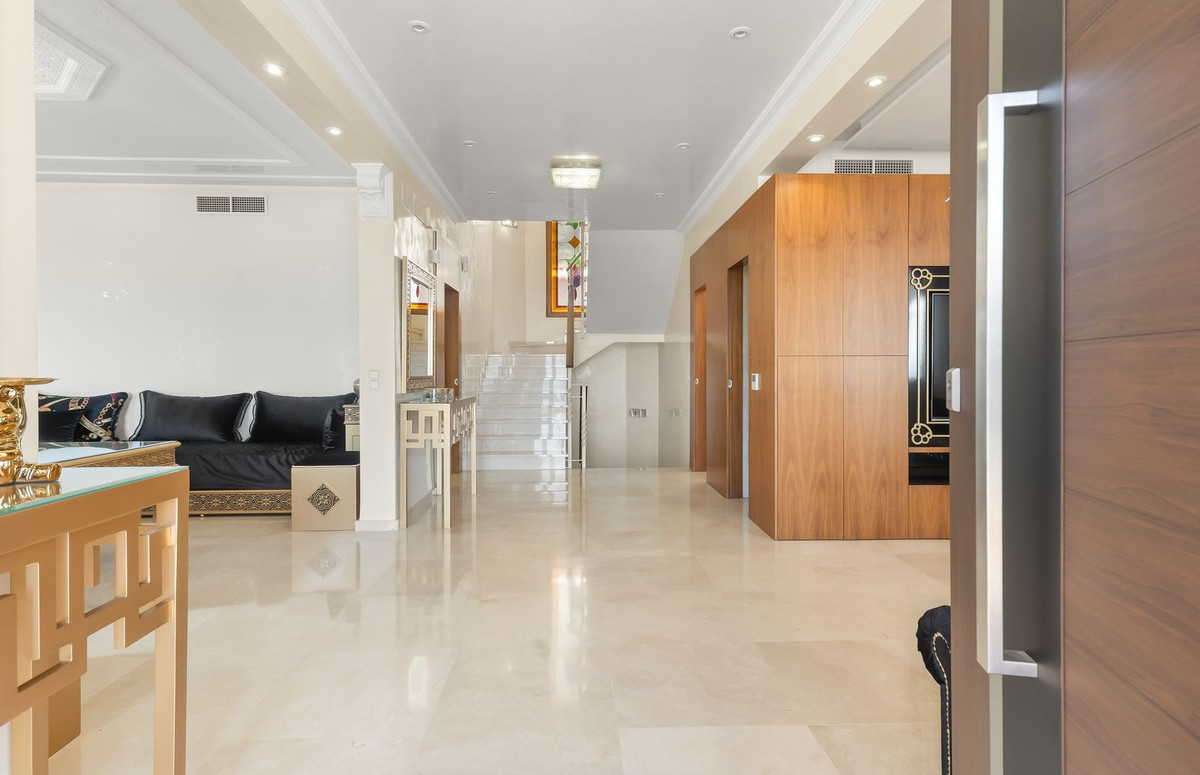 Huis te koop in Benalmadena Costa | 6 slaapkamers H5439883