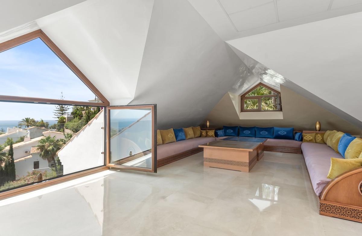 Huis te koop in Benalmadena Costa | 6 slaapkamers H5439883