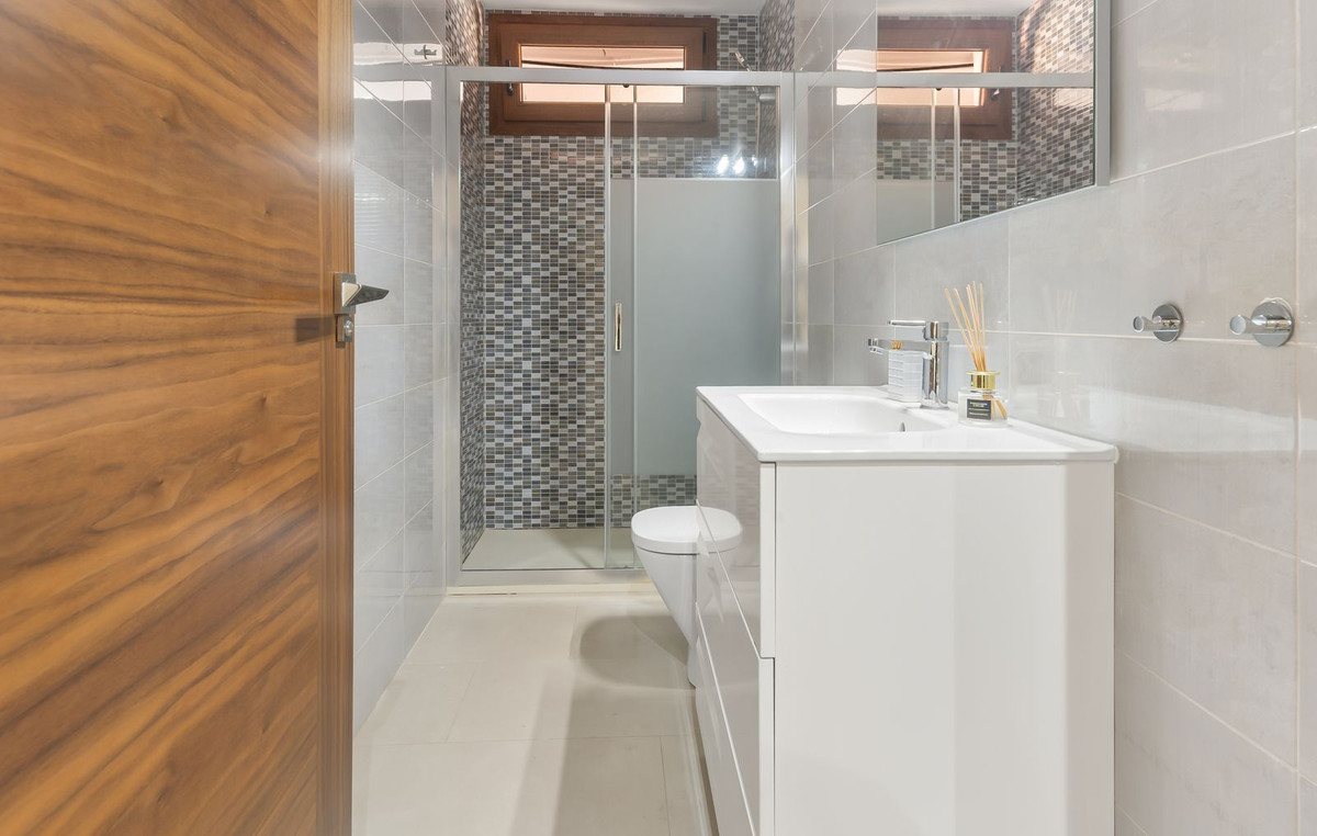 Huis te koop in Benalmadena Costa | 6 slaapkamers H5439883