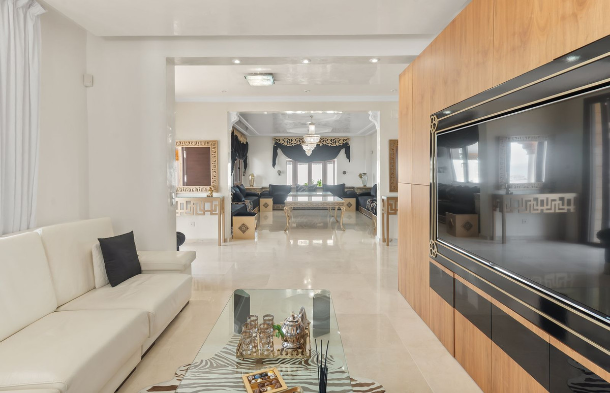 Huis te koop in Benalmadena Costa | 6 slaapkamers H5439883