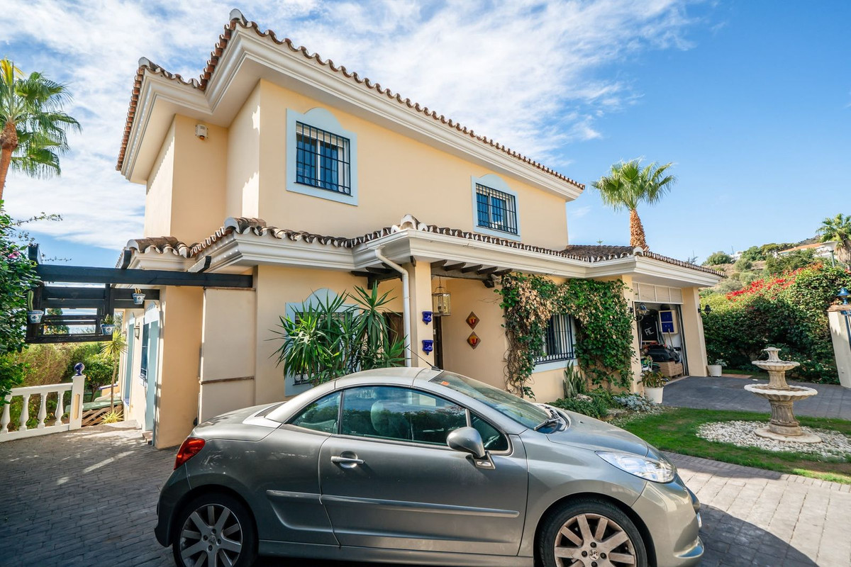 Huis te koop in Benalmadena Costa | 4 slaapkamers H5524891