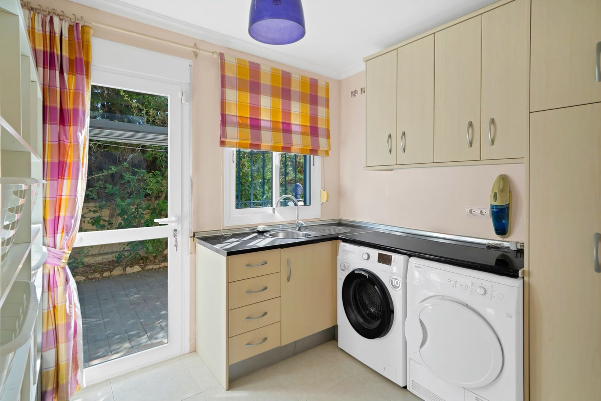 Huis te koop in Benalmadena Costa | 4 slaapkamers H5524891
