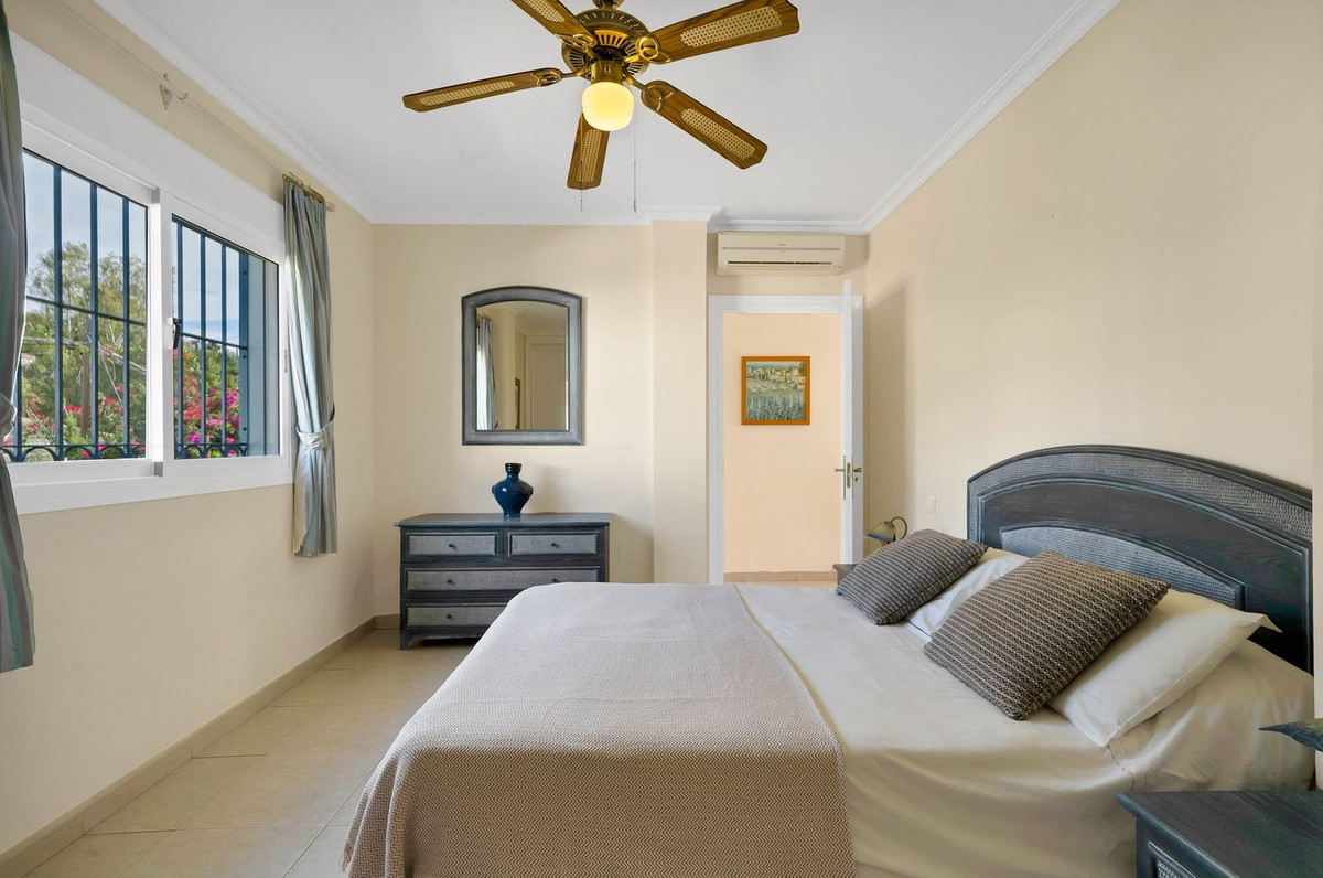 Huis te koop in Benalmadena Costa | 4 slaapkamers H5524891