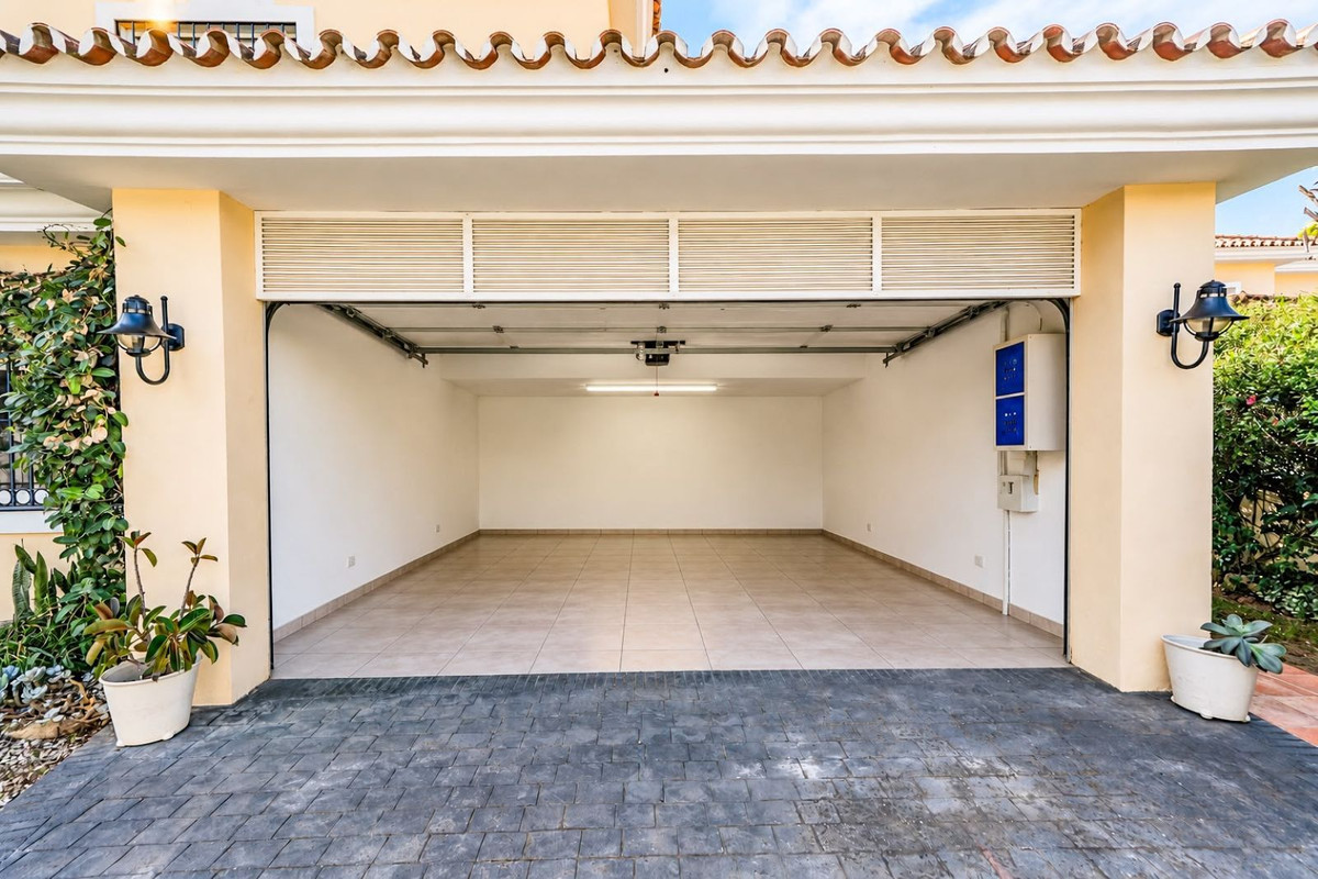 Huis te koop in Benalmadena Costa | 4 slaapkamers H5524891