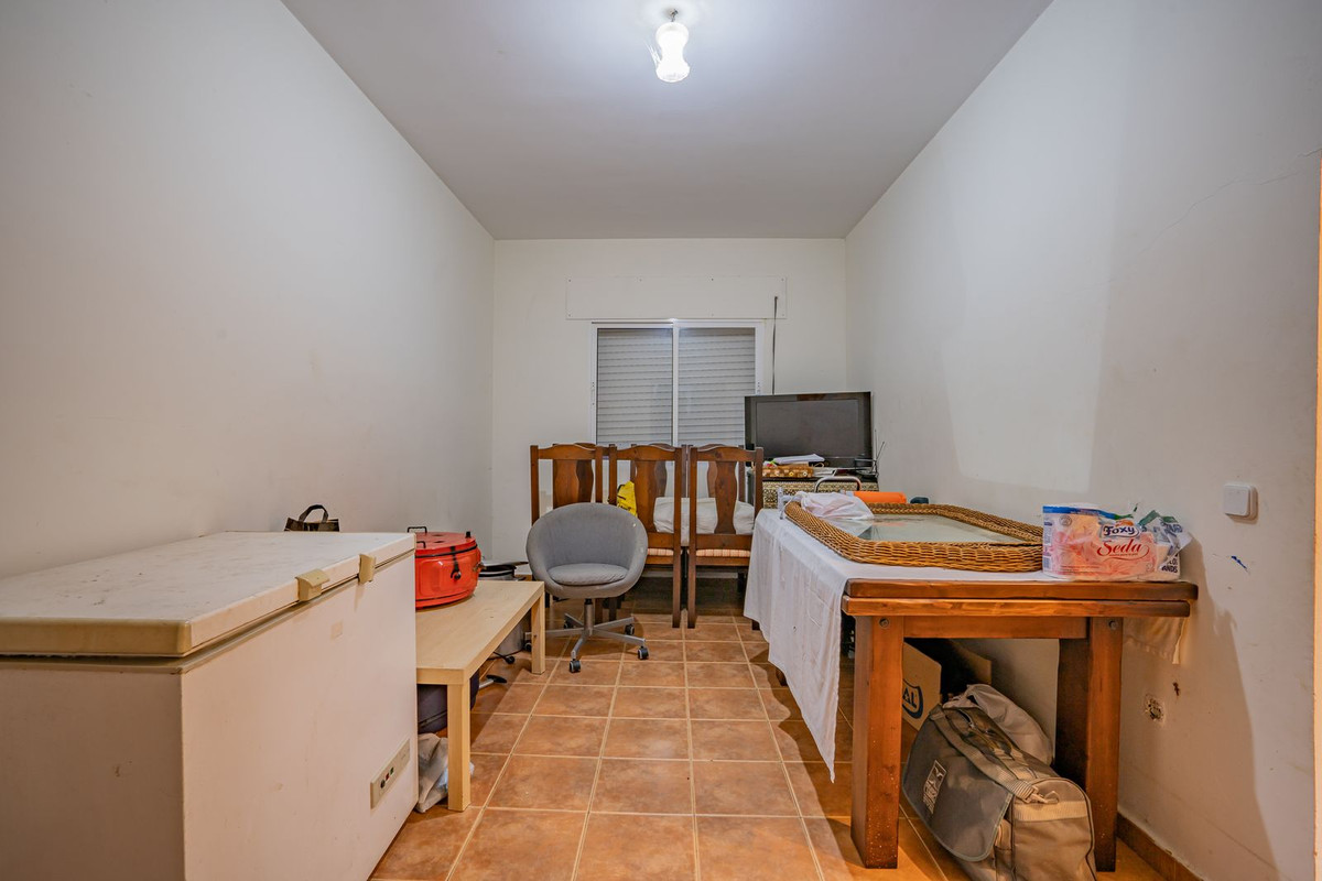 Property main view 63