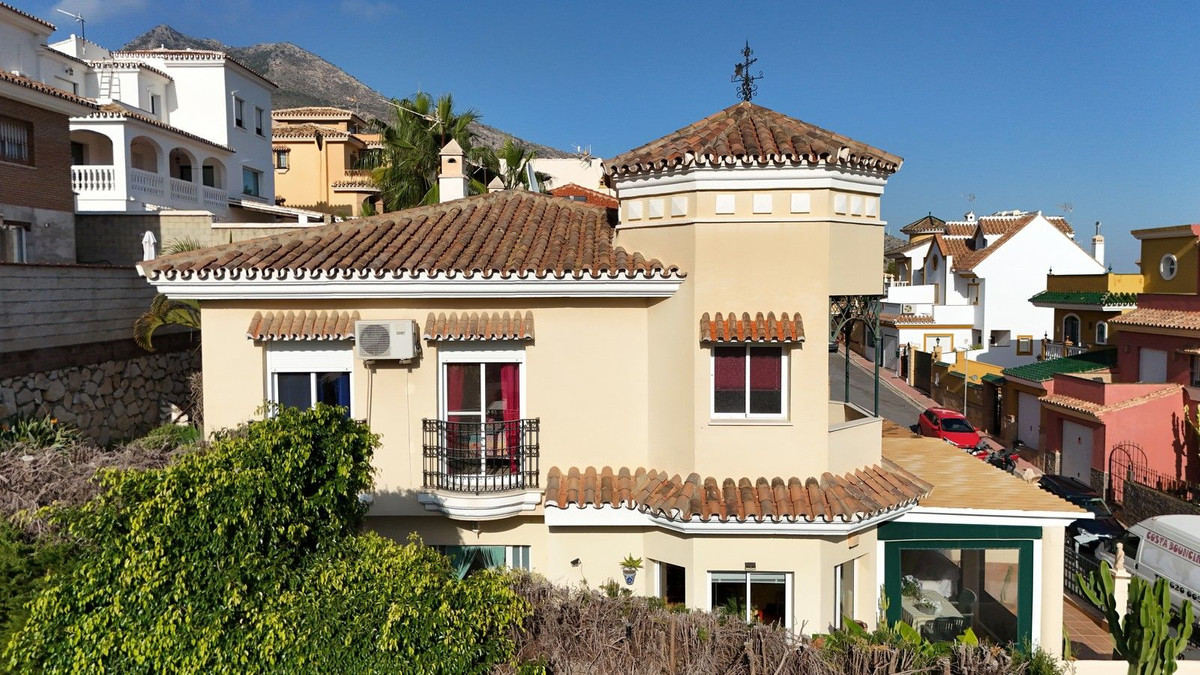 Semi-Vrijstaande Villa in Benalmadena Pueblo-2