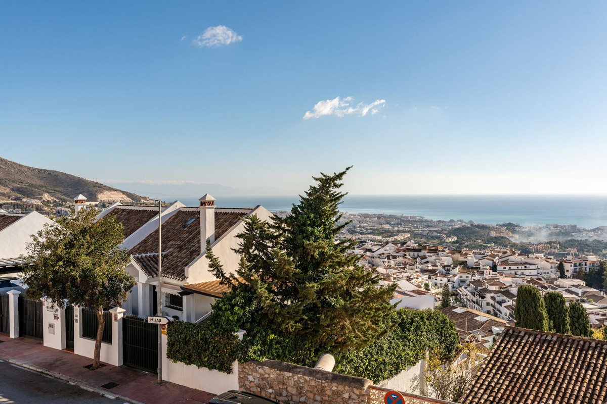 Semi-Vrijstaande Villa in Benalmadena Pueblo-9