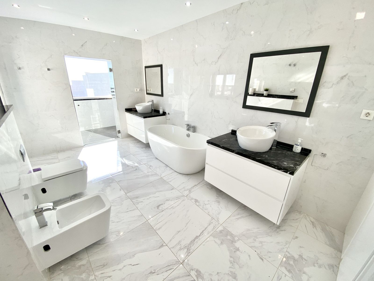 Huis te koop in Benalmadena Pueblo | 6 slaapkamers H5236207