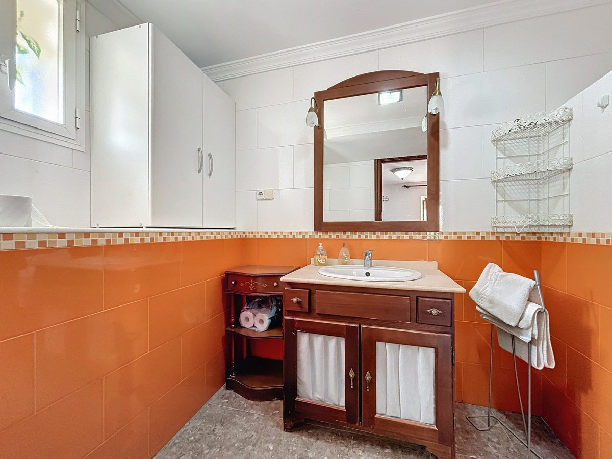 Semi-Vrijstaande Villa in Benamargosa-11