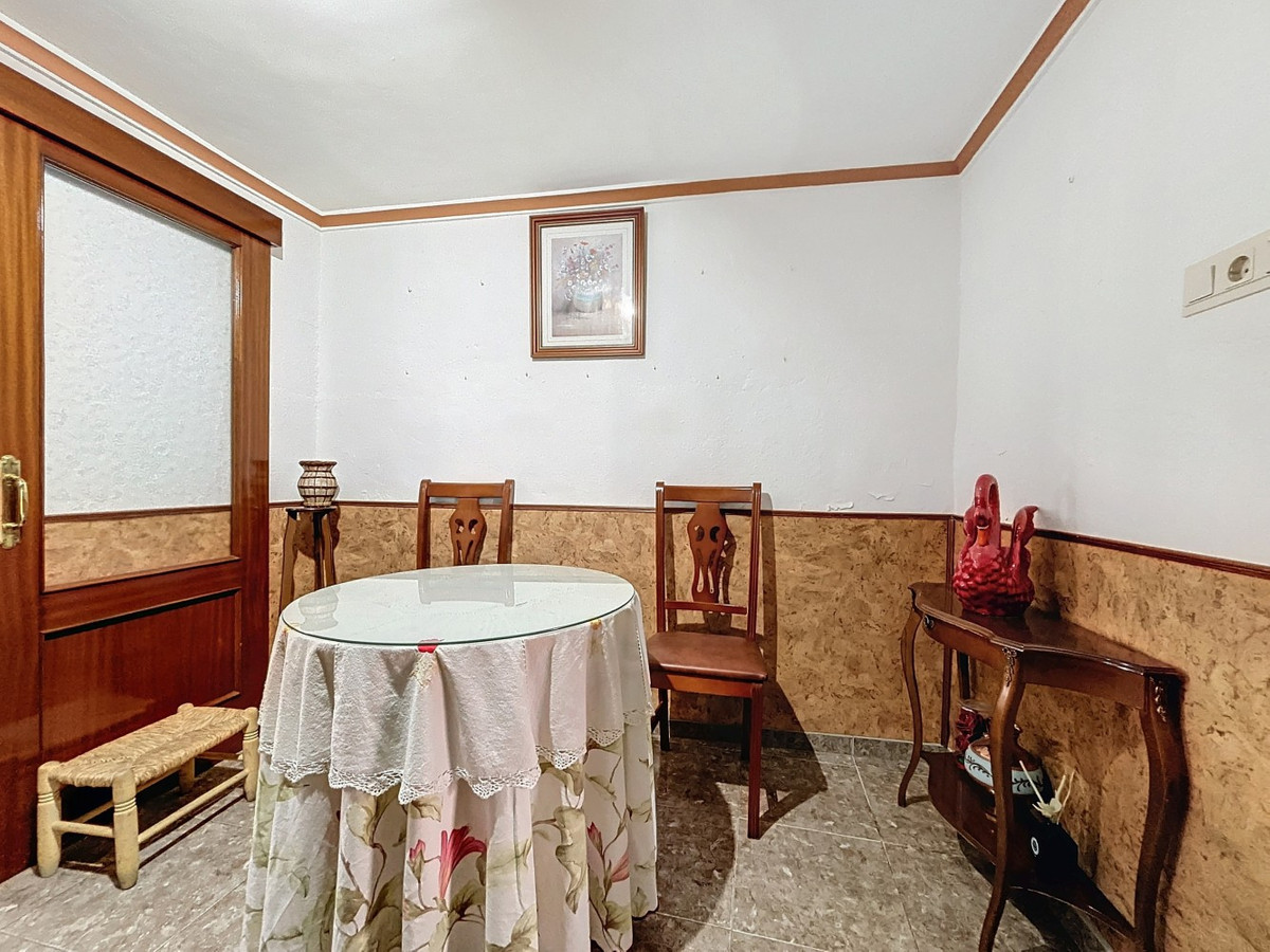 Semi-Vrijstaande Villa in Benamargosa-15