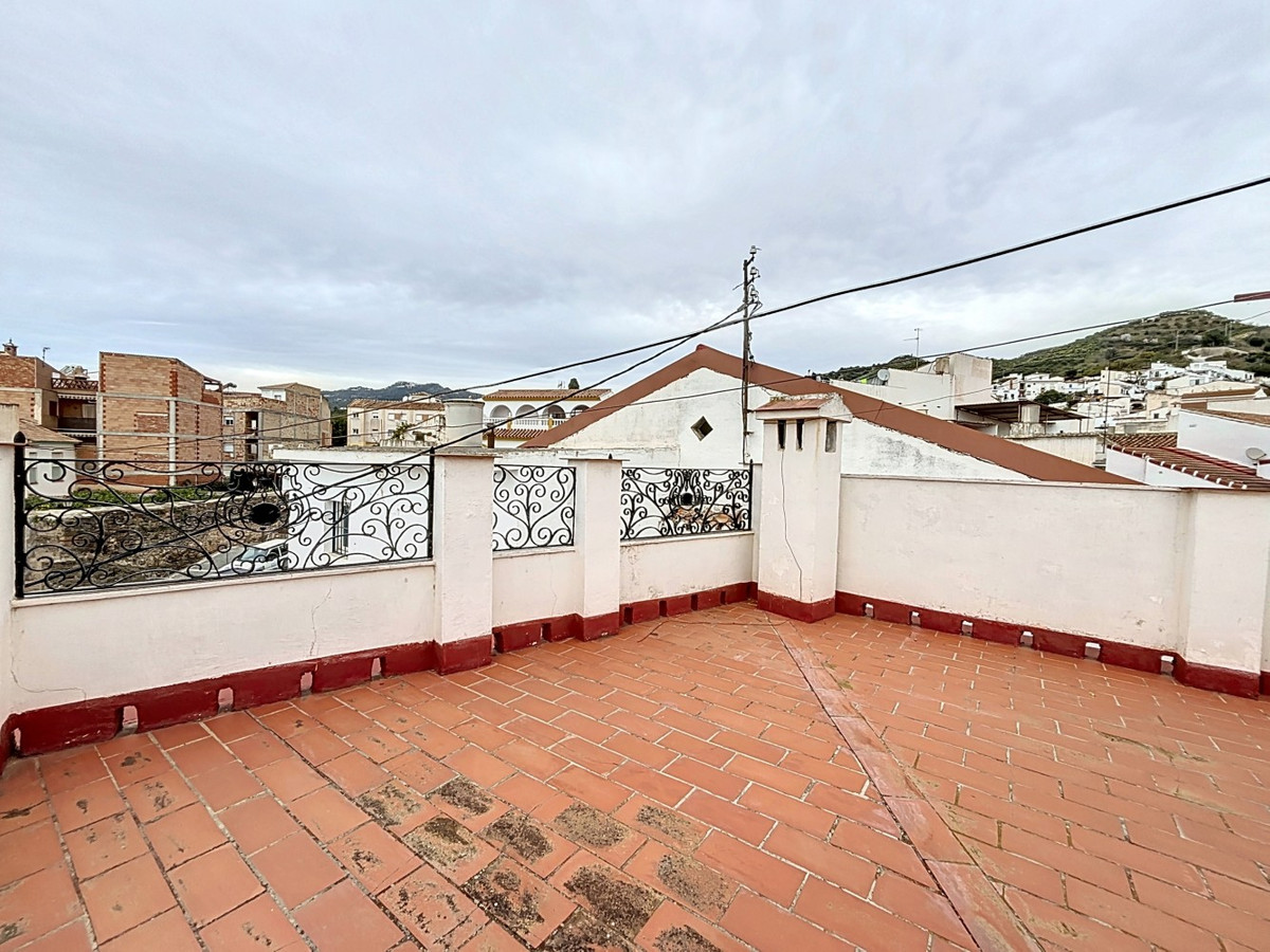 Semi-Vrijstaande Villa in Benamargosa-2
