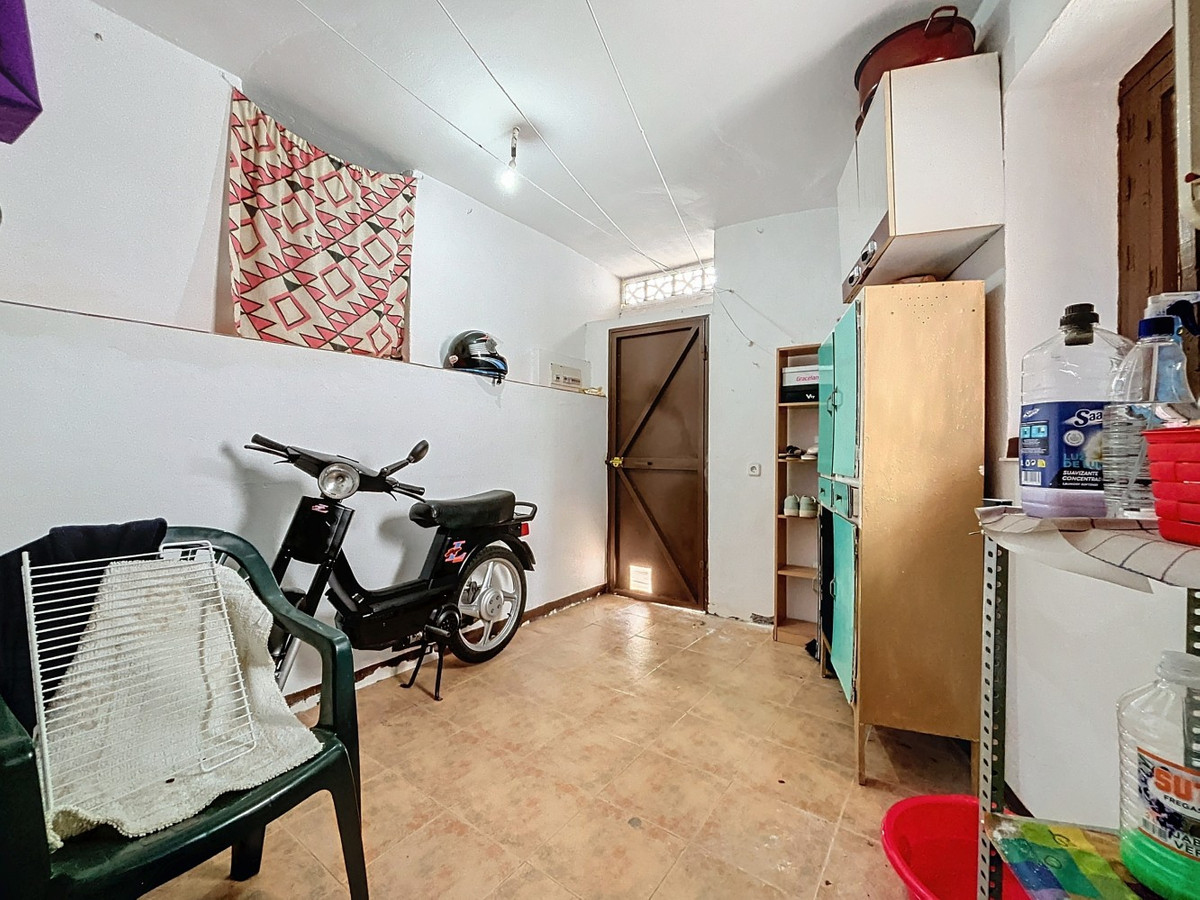Semi-Vrijstaande Villa in Benamargosa-24
