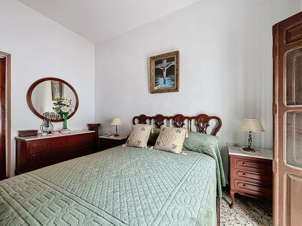 Semi-Vrijstaande Villa in Benamargosa-32