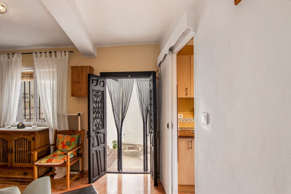 Geschakelde Woning in Benamargosa-10