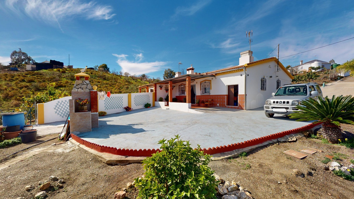 Finca - Cortijo in Benamargosa-1
