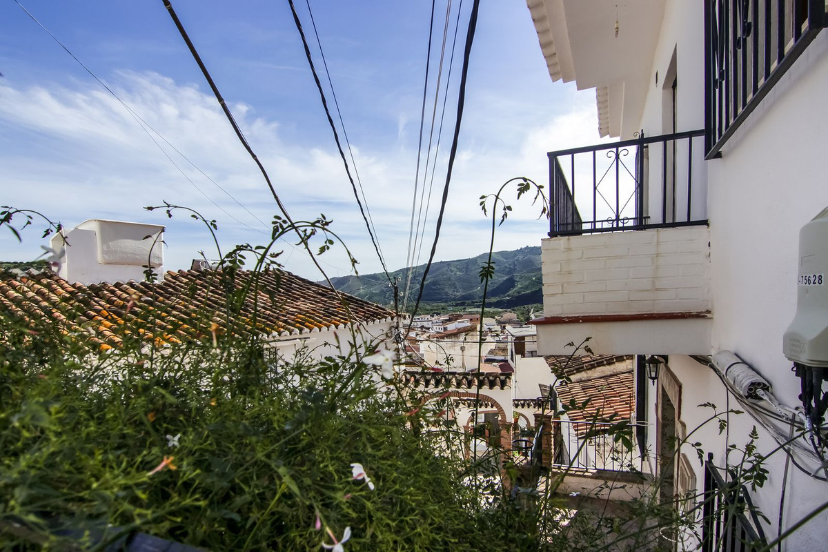 Property main view 40