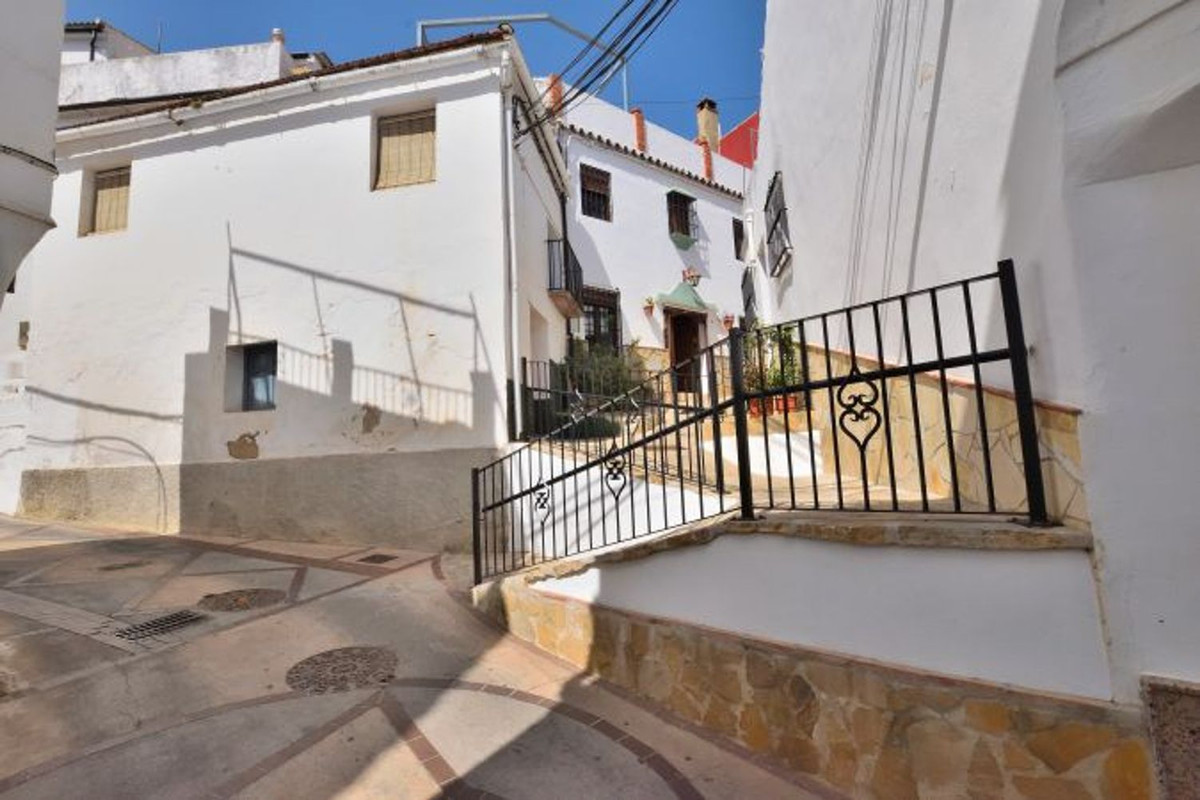 Property main view 4