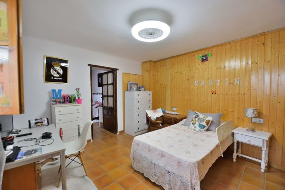 Property main view 40