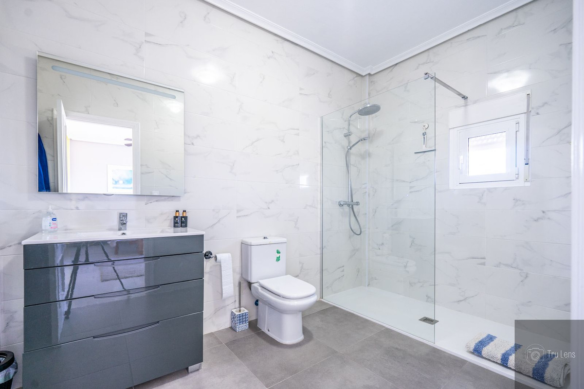 Huis te koop in Benejuzar | 4 slaapkamers H4869937