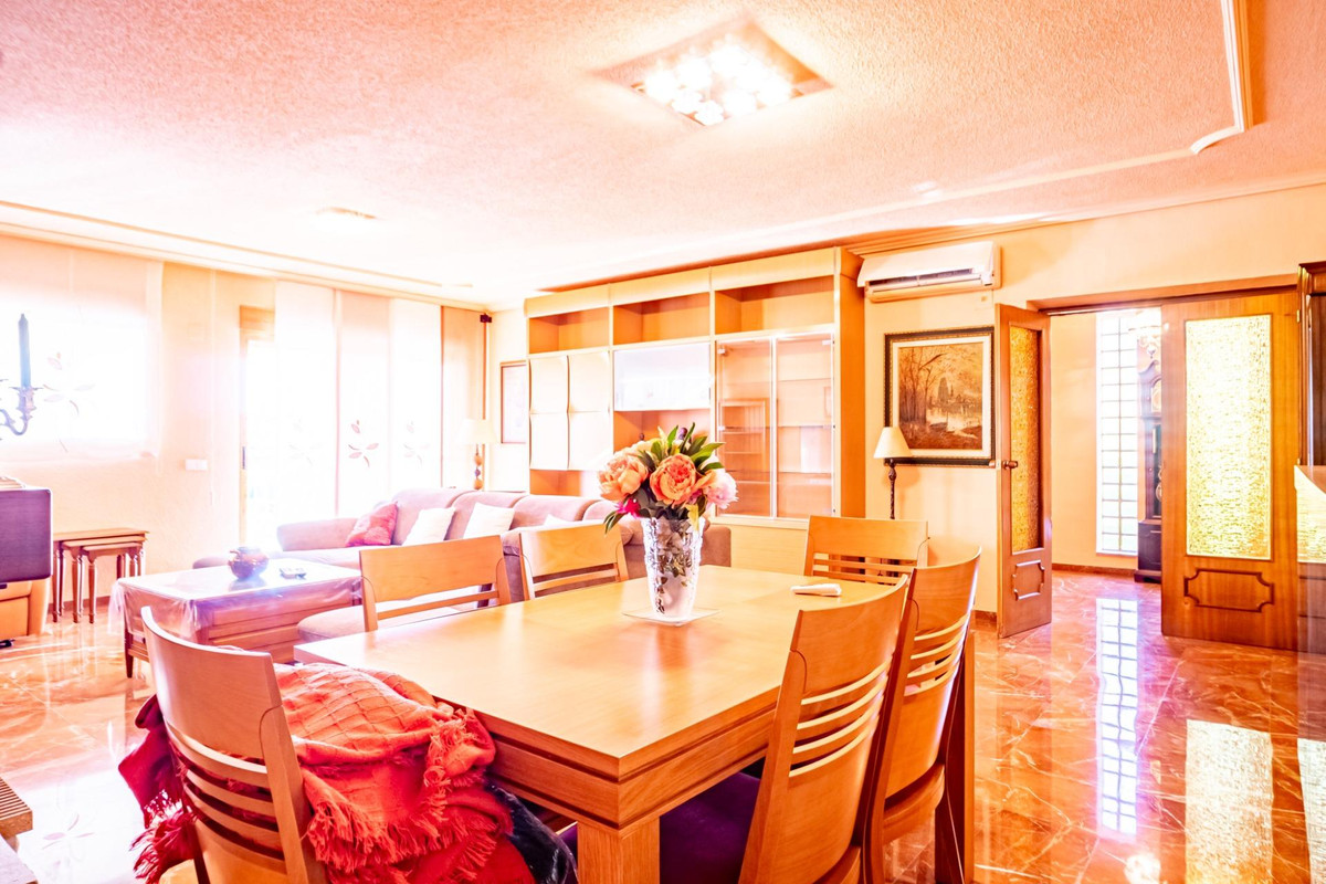 Huis te koop in Benidorm | 5 slaapkamers H5284378