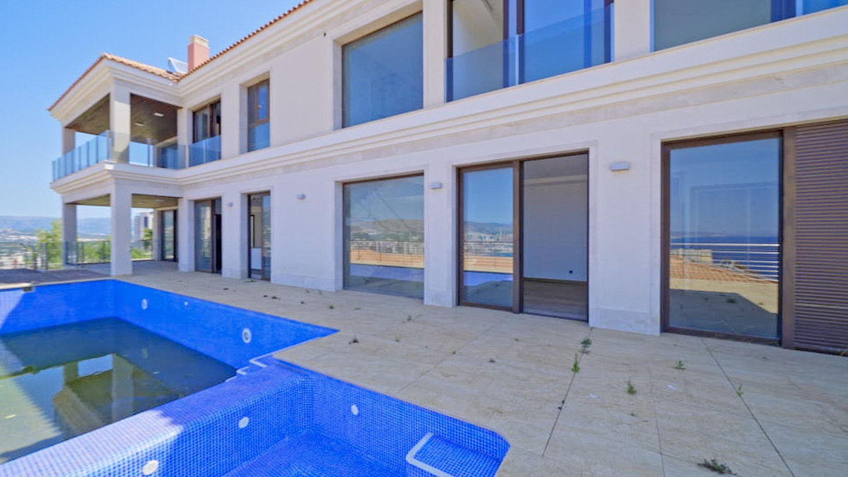 Huis te koop in Benidorm | 4 slaapkamers H5324095