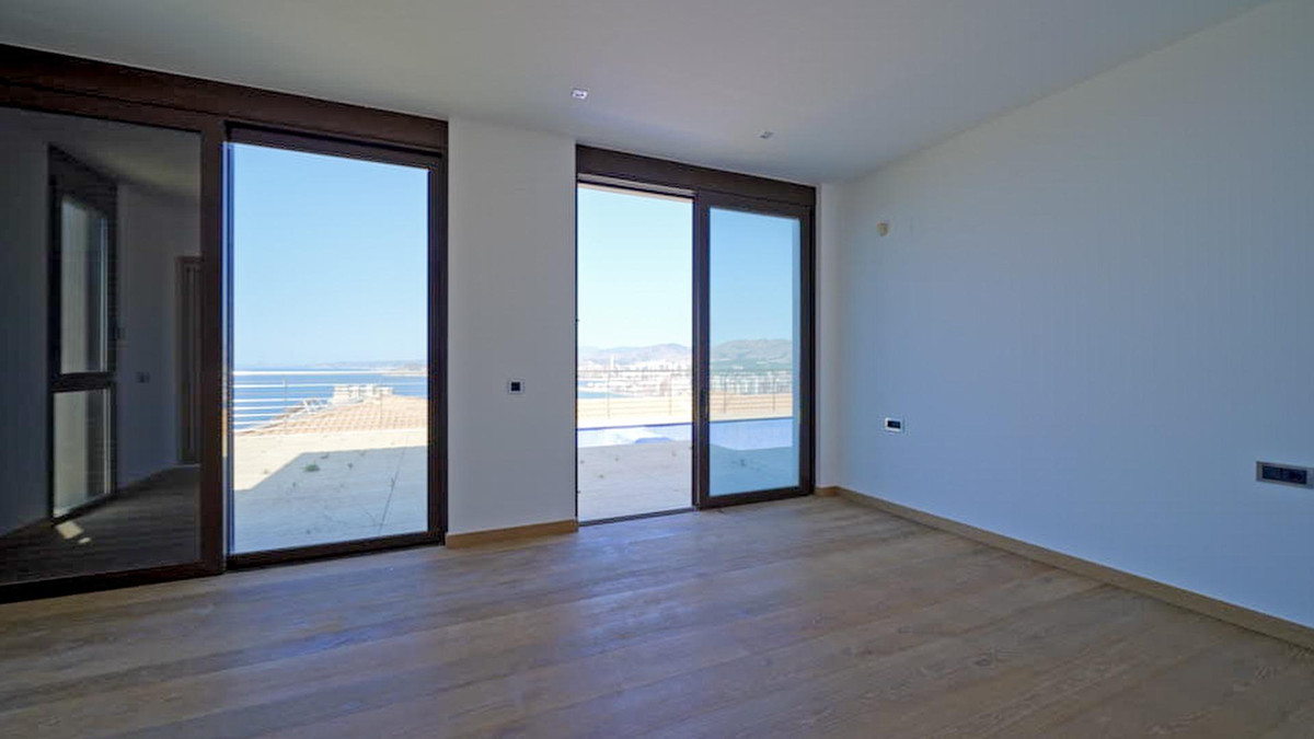 Huis te koop in Benidorm | 4 slaapkamers H5324095