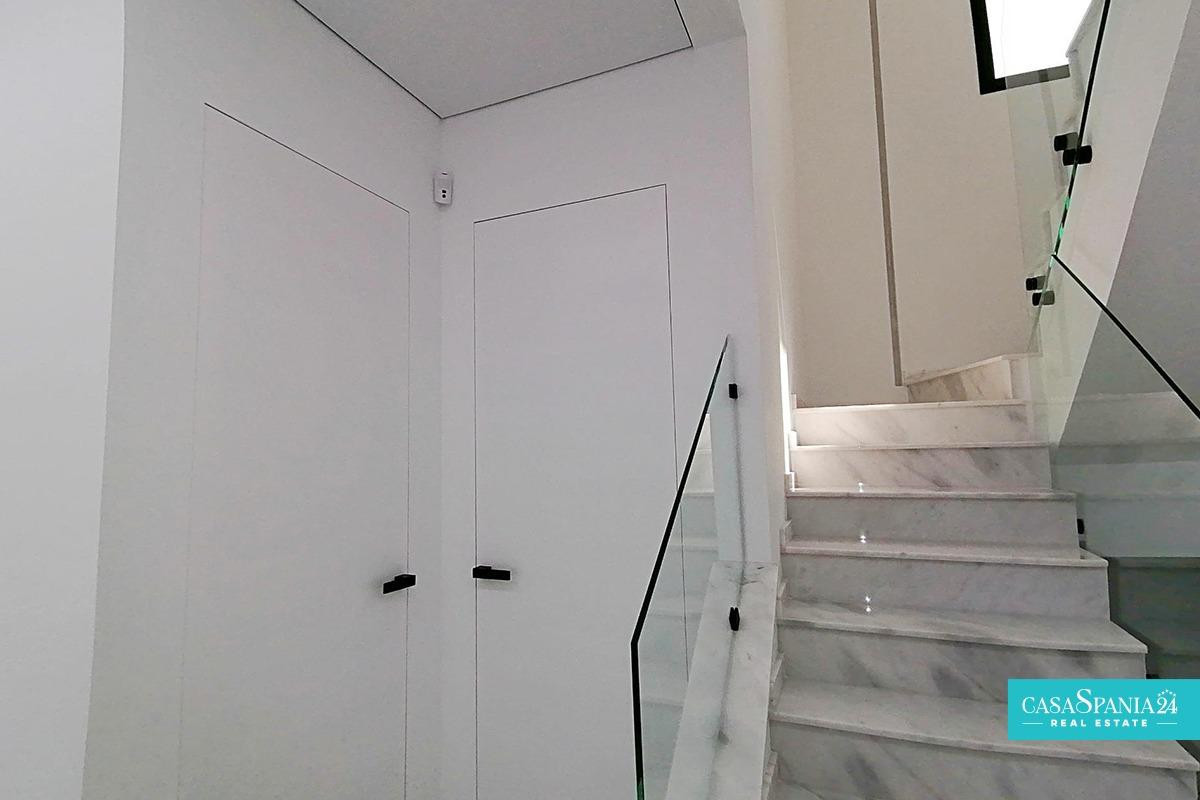 Huis te koop in Benidorm | 4 slaapkamers H5366089