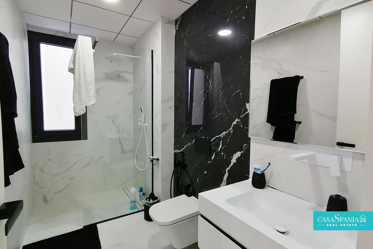 Huis te koop in Benidorm | 4 slaapkamers H5366089