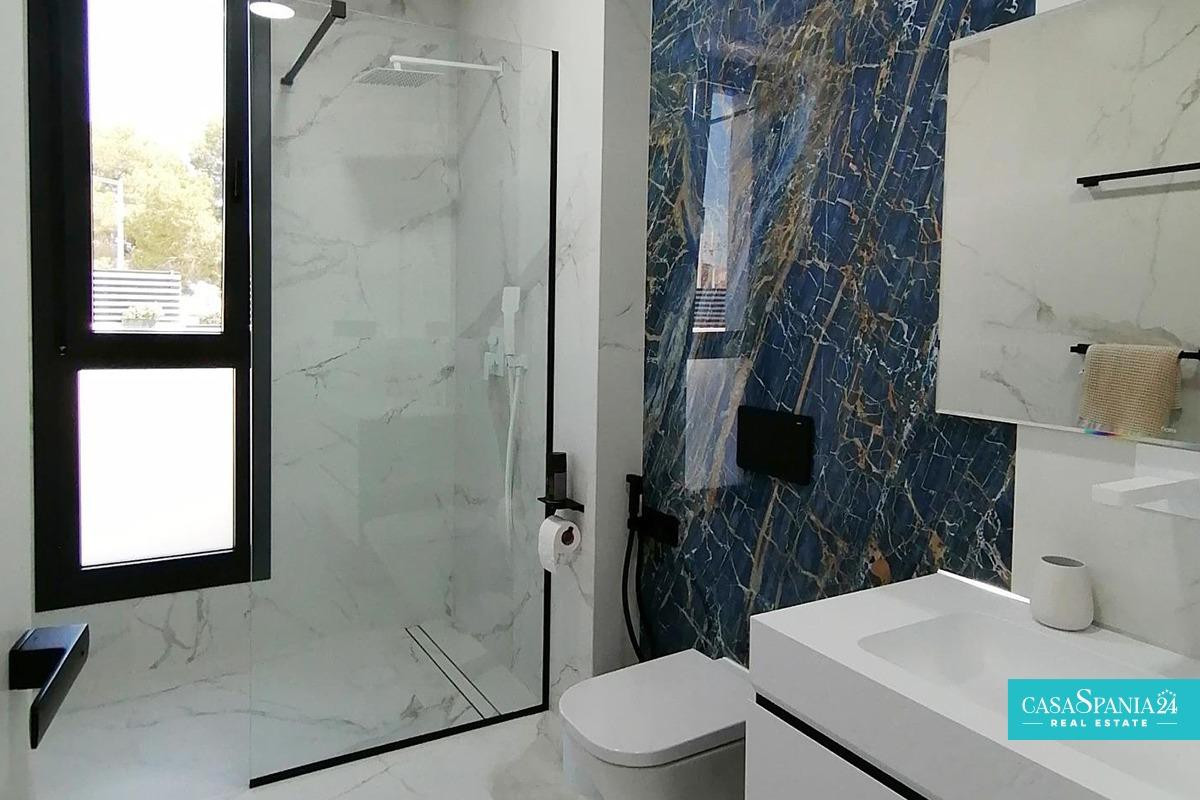 Huis te koop in Benidorm | 4 slaapkamers H5366089