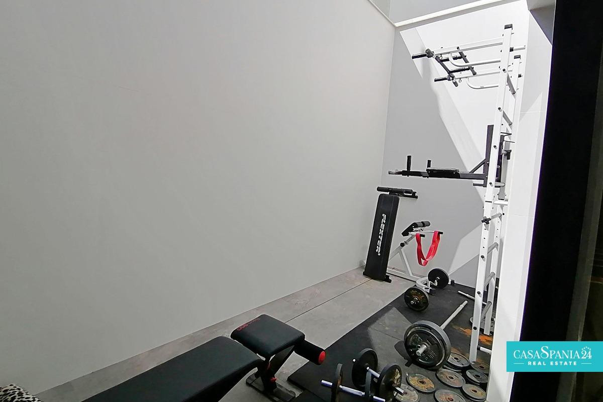 Huis te koop in Benidorm | 4 slaapkamers H5366089