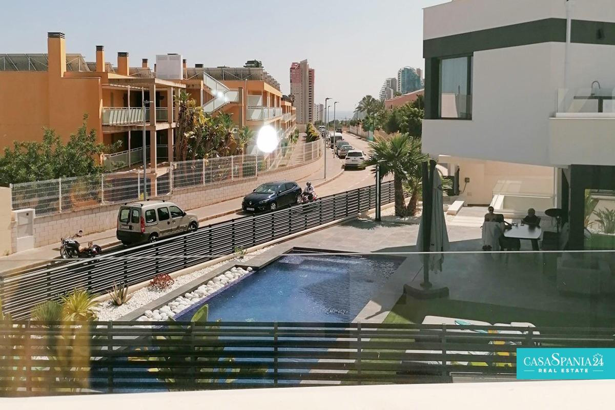 Huis te koop in Benidorm | 4 slaapkamers H5366089