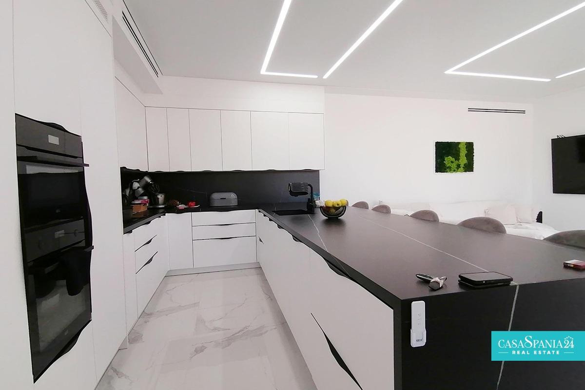 Huis te koop in Benidorm | 4 slaapkamers H5366089