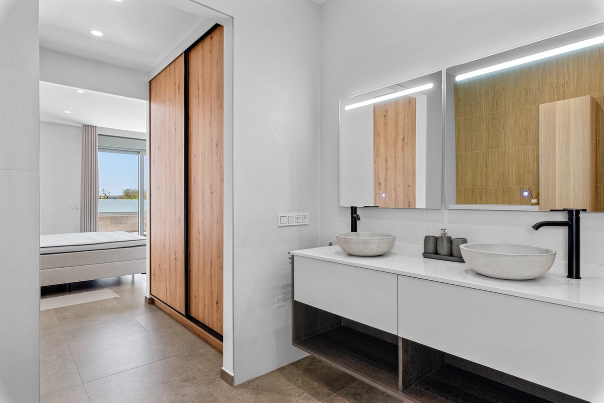 Property main view 33