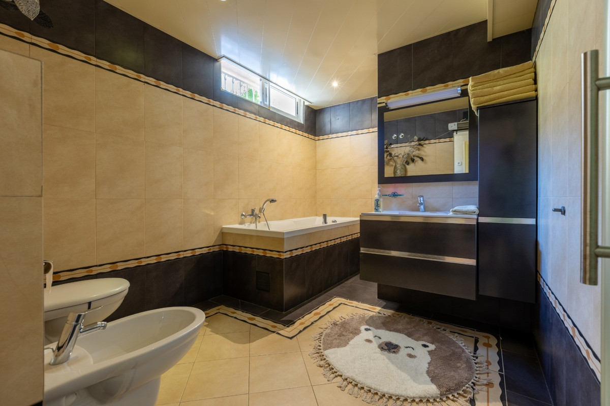 Property main view 46