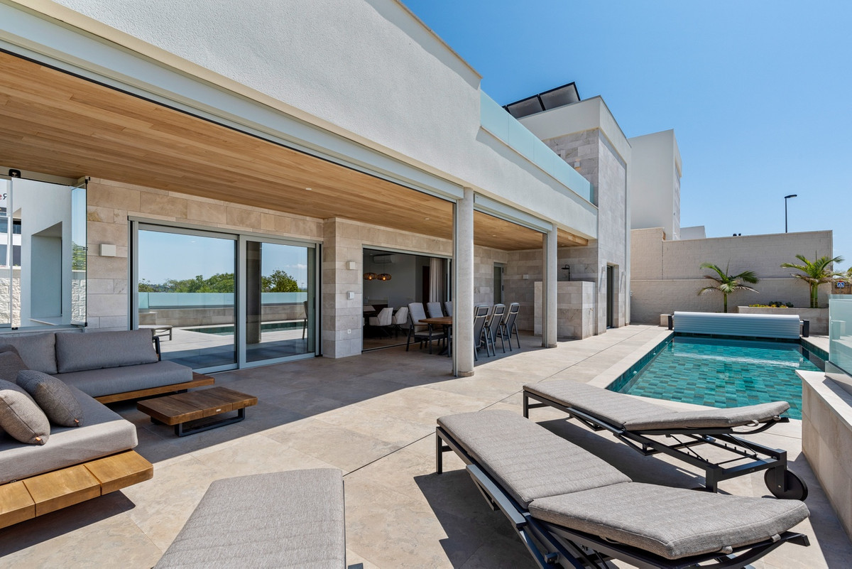 Huis te koop in Benijofar | 4 slaapkamers H5303356