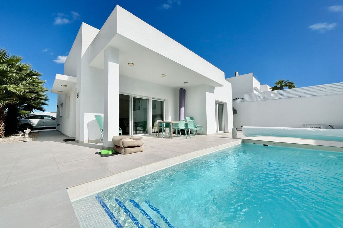 Huis te koop in Benijofar | 3 slaapkamers H5307154