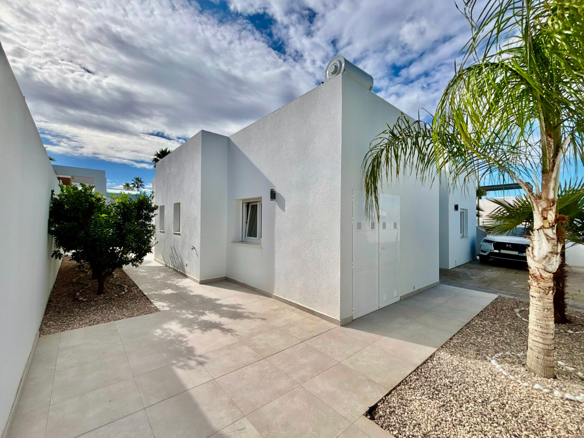 Huis te koop in Benijofar | 3 slaapkamers H5307154