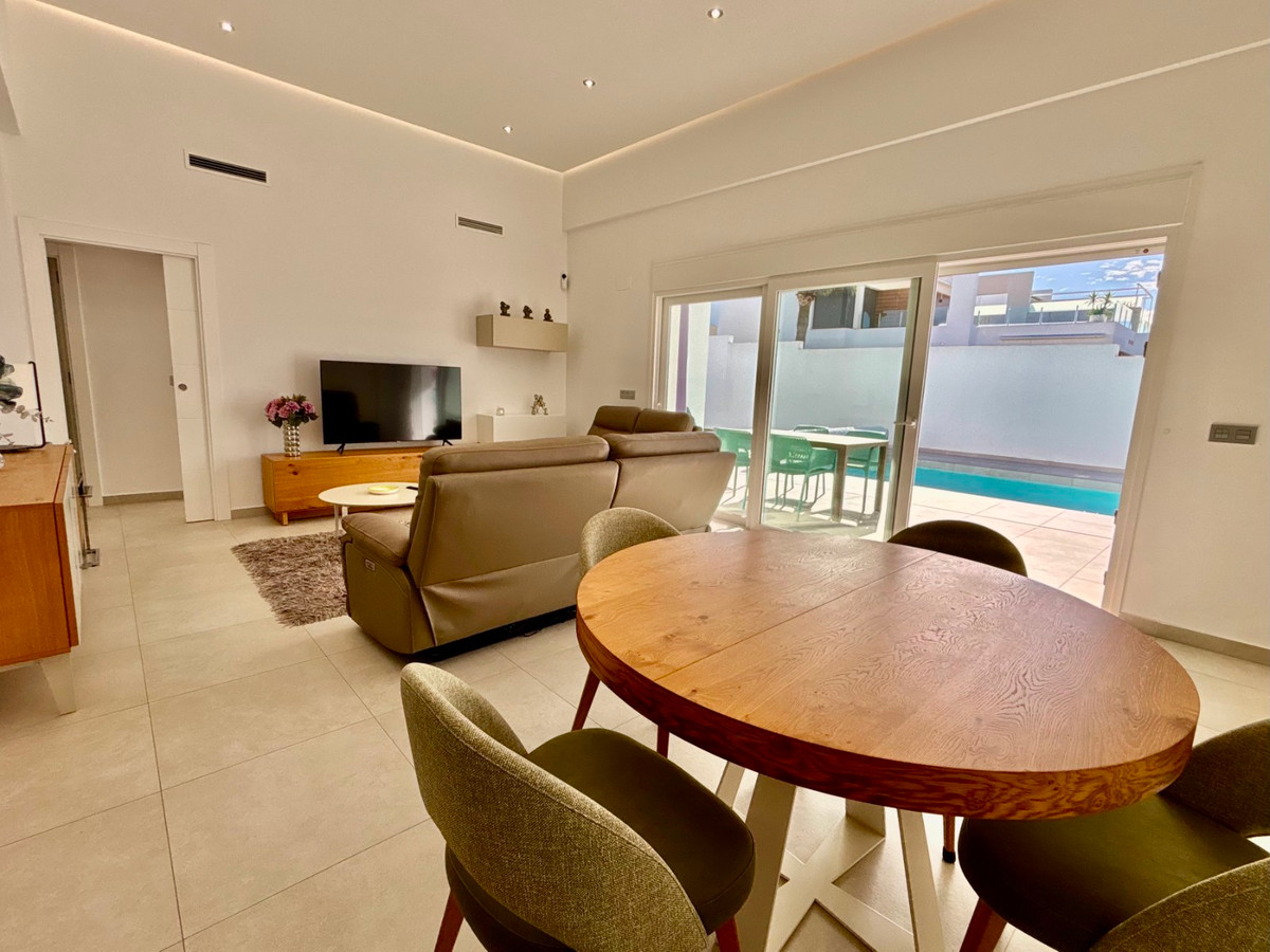 Huis te koop in Benijofar | 3 slaapkamers H5307154