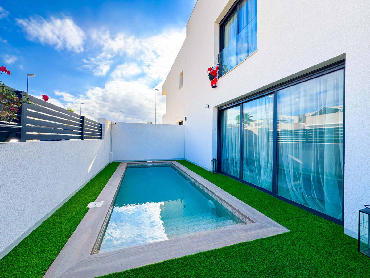 Huis te koop in Benijofar | 2 slaapkamers H5347732