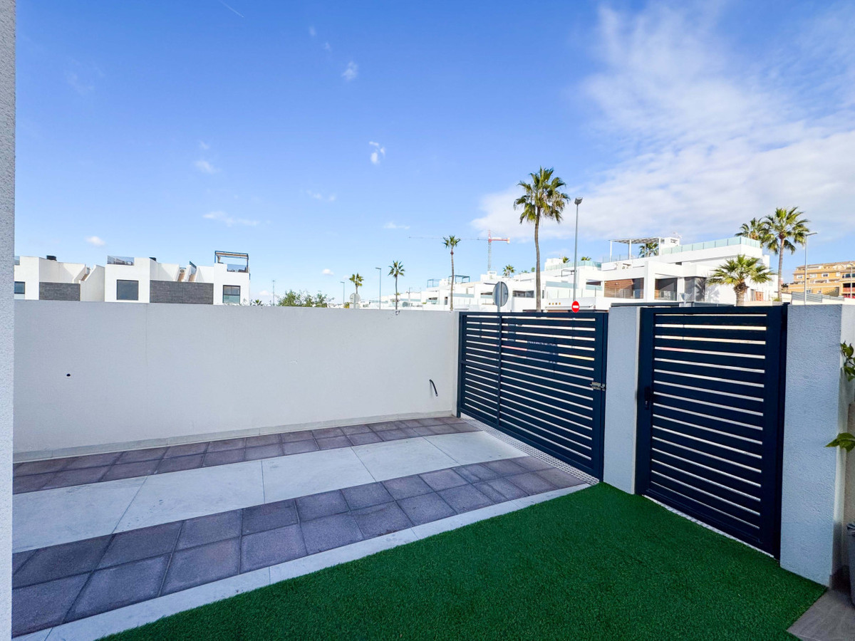 Huis te koop in Benijofar | 2 slaapkamers H5347732