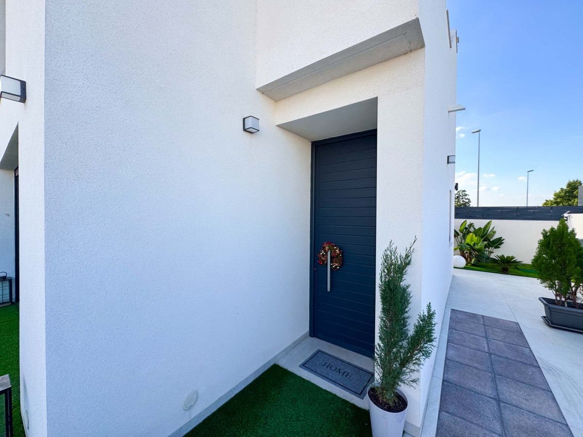 Huis te koop in Benijofar | 2 slaapkamers H5347732