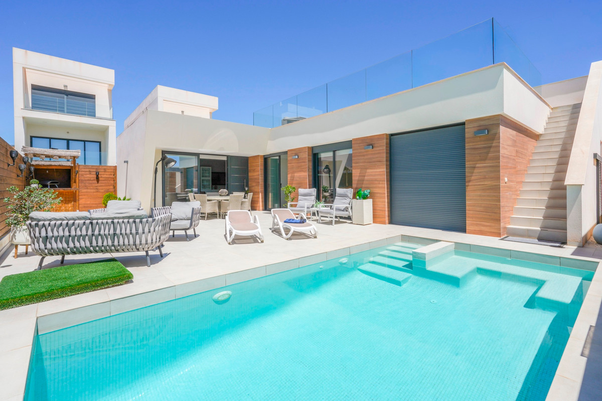 Huis te koop in Benijofar | 4 slaapkamers H5400940