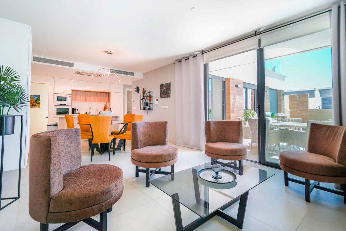 Huis te koop in Benijofar | 4 slaapkamers H5400940