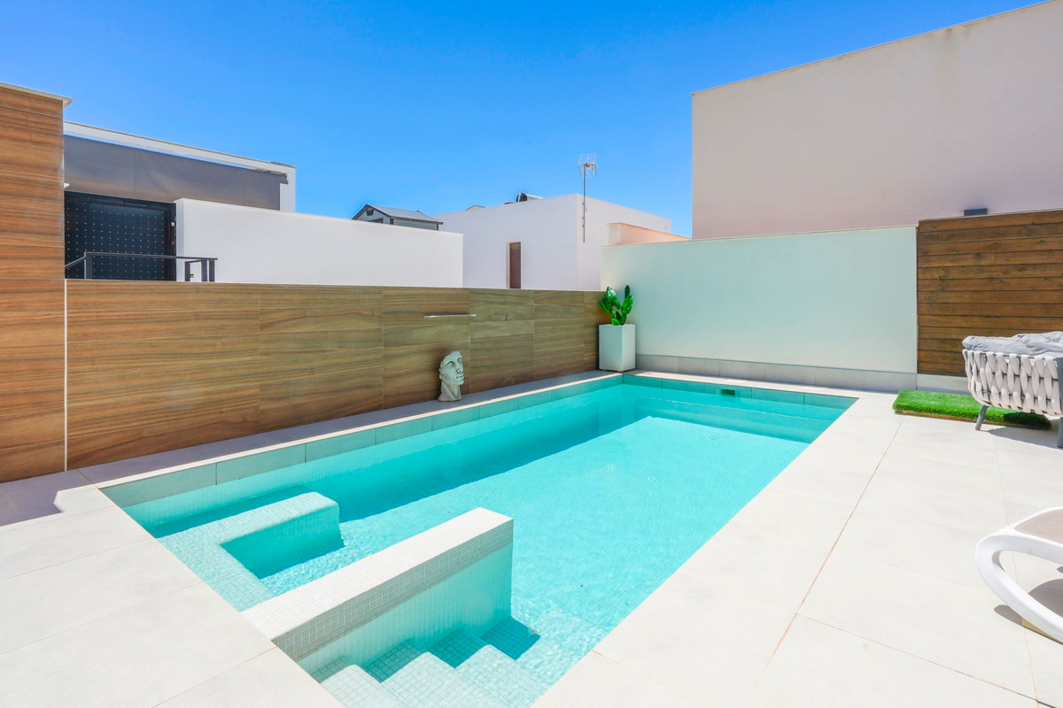 Huis te koop in Benijofar | 4 slaapkamers H5400940