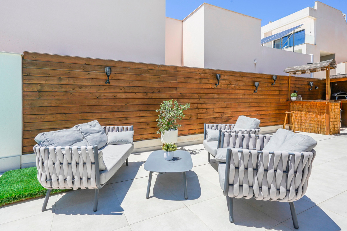 Huis te koop in Benijofar | 4 slaapkamers H5400940