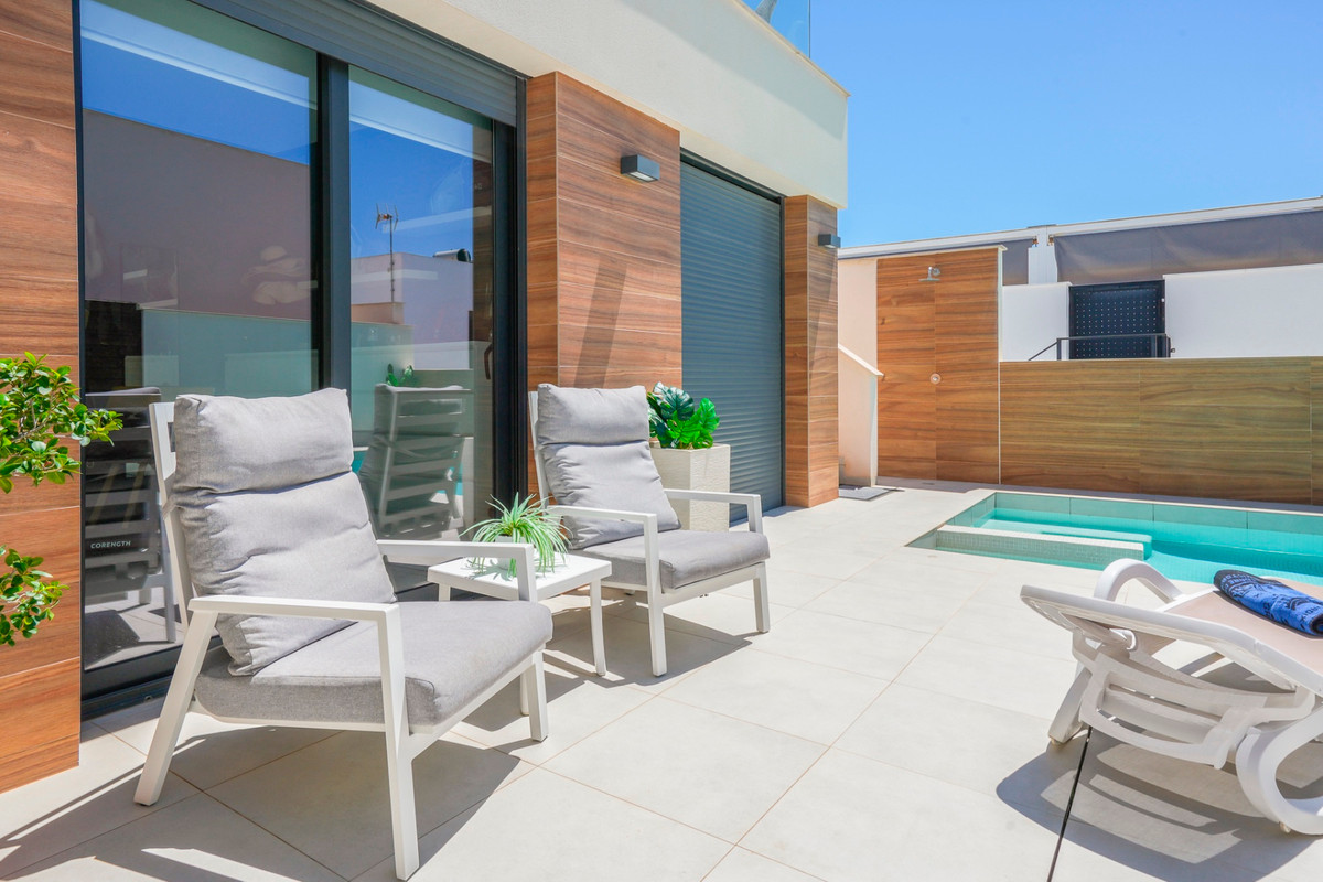 Huis te koop in Benijofar | 4 slaapkamers H5400940